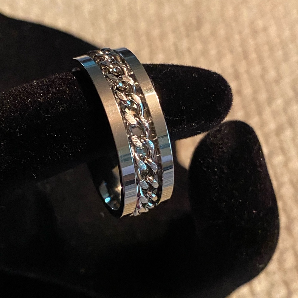 Men’s Braided Anxiety Wedding Band Spinning Chain Ring